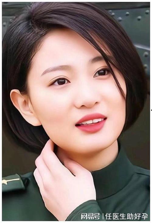 侯梦莎的生活照