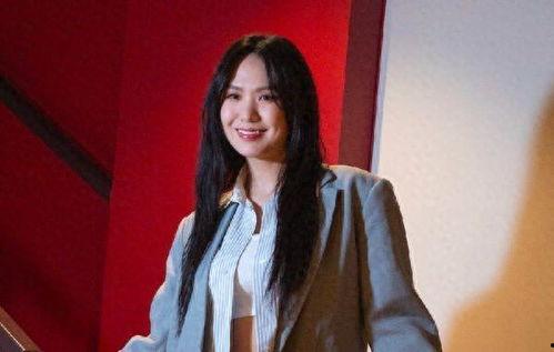 孙盛希 照片,光影交织下的魅力演绎