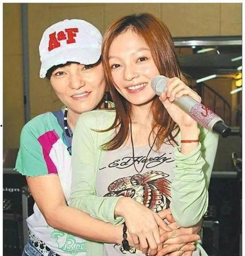 娱乐圈吸血父母